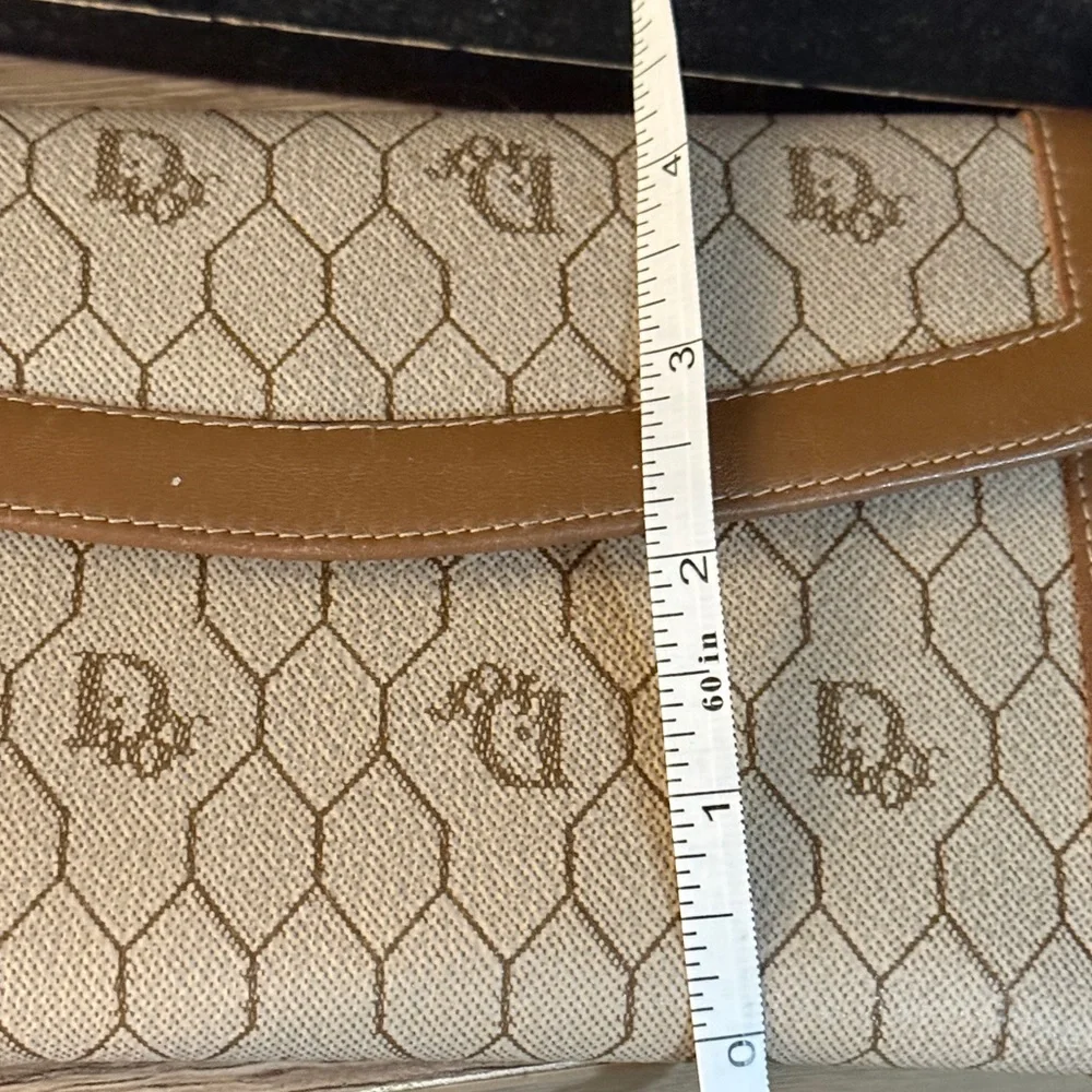 Christian Dior Vintage,  Honeycomb, Kiss-Lock Clutch Wallet. Made in Spain